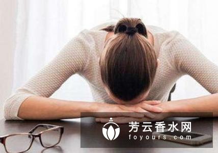 毛孔粗大是因为螨虫吗 抽烟为什么会毛孔粗大