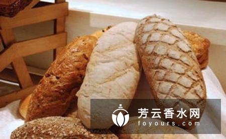 烤好的面包怎么保存 可以放冰箱冷藏吗
