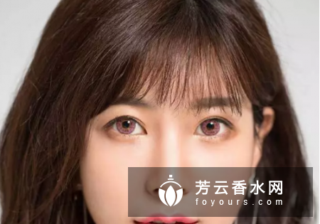 黑色美瞳画什么眼妆好看 什么牌子好