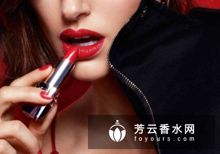 口红里面的油是什么油 是石油做的吗