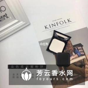 粉饼哪种颜色好看怎么补妆