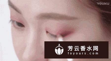 V型眼线怎么画 日落线怎么画