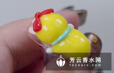 做美甲照灯的顺序 照灯多长时间为好