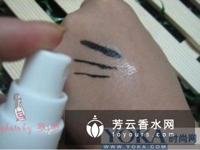 眼线刷硬了怎么回事 防水眼线液怎么卸妆