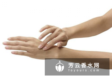 如何自制手膜 和护手霜哪个好