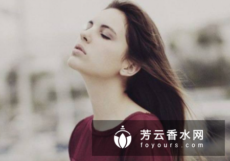 女生几岁腋下开始长毛 怎么穿无袖