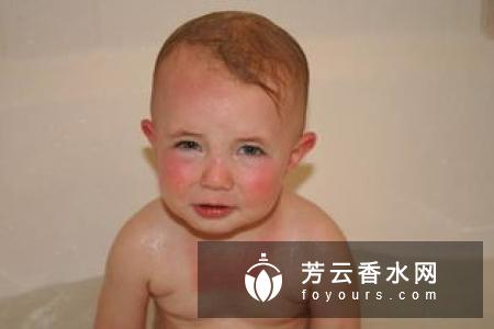 宝宝防晒霜大人可以用吗 儿童可以用成人防晒霜吗
