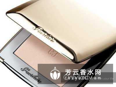 娇兰金钻粉饼好用吗 价格多少钱