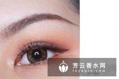 欧美眼妆画法 和深邃眼妆的画法对比