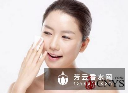眼霜为什么不能擦脸 为什么要用无名指