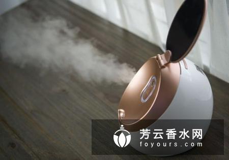 敷面膜能用蒸脸器吗 可以去黑头吗