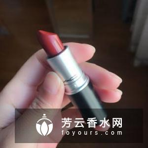 burberry牛血色口红是几号色 97号试色图片